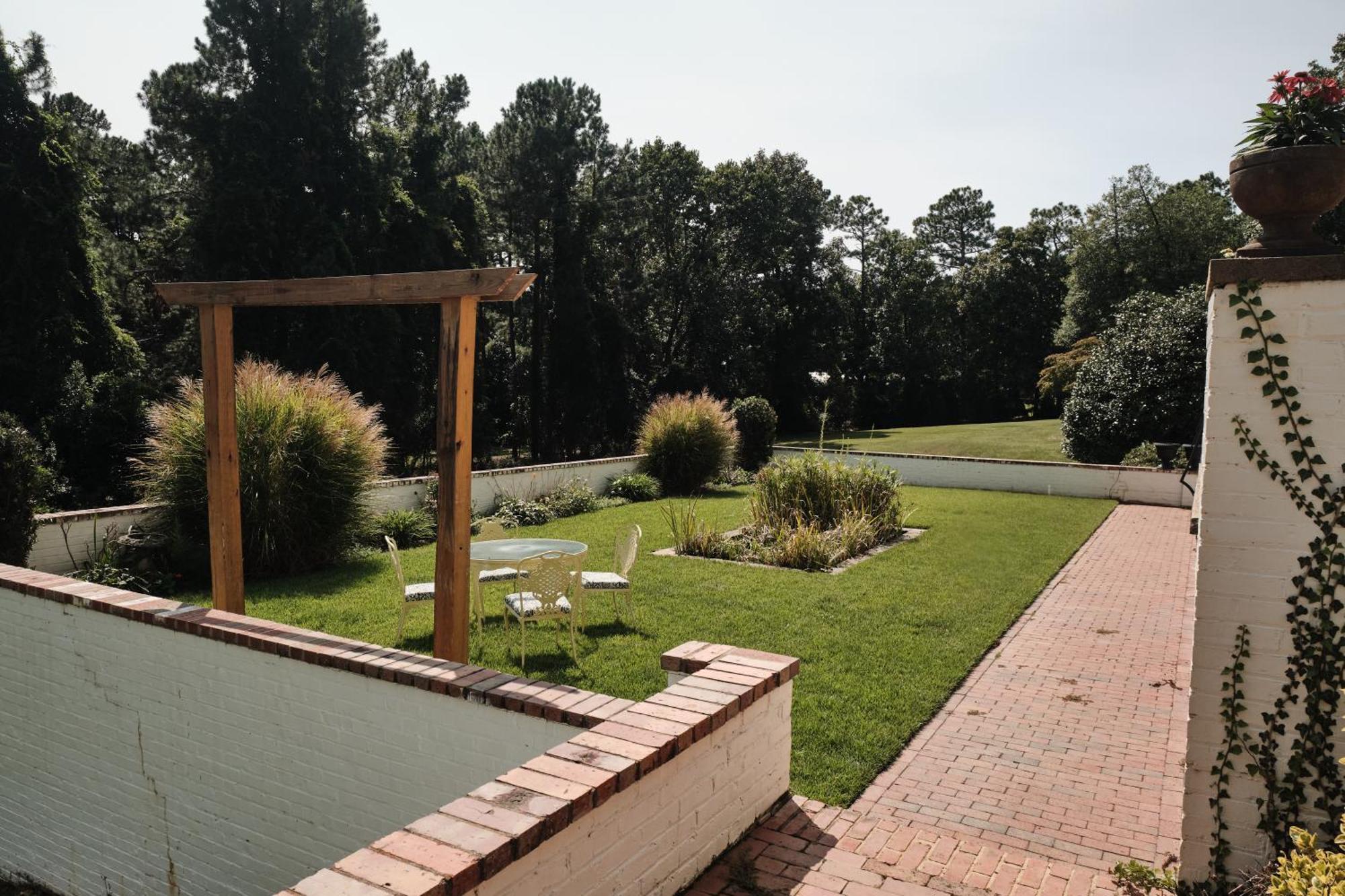 Duncraig Manor Bed and Breakfast Southern Pines Eksteriør billede